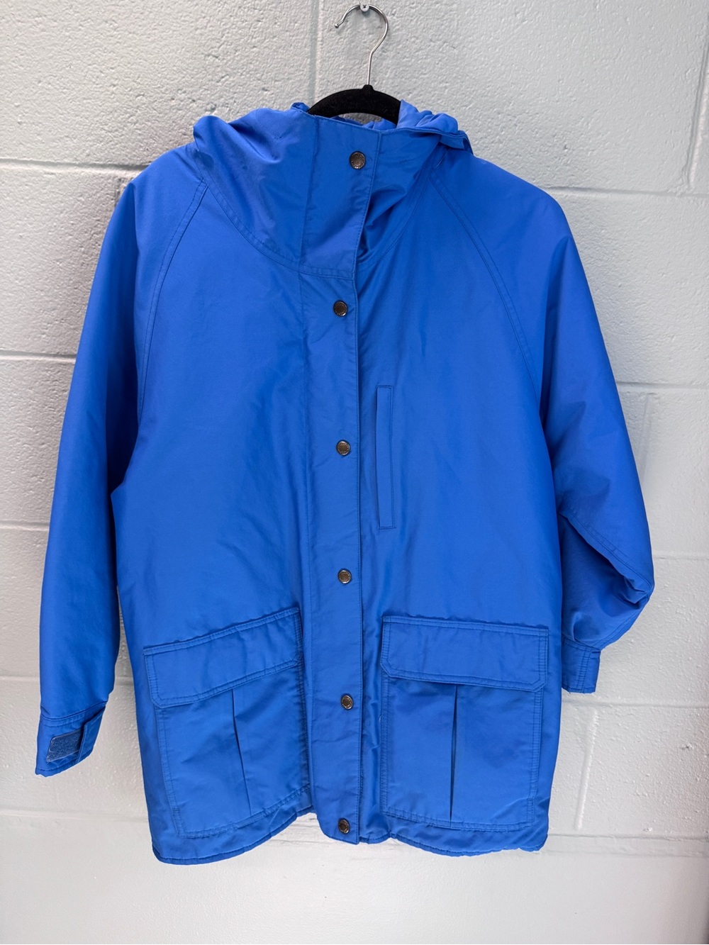 Vintage Cabela’s Thinsulate Blue Hooded Parka Jacket XS Gorpcore Script
Logo